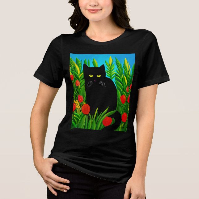 Kleine schwarze Katze in einem Tulip-Garten Tri-Blend Shirt (Vorderseite)
