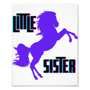 Kleine Schwester Lila Pony Fotodruck