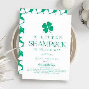 Kleine Shamrock Moderne Babyparty Einladung