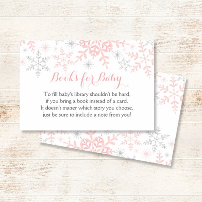 Kleine Snowflake Babydusche bringen ein Buch (Von Creator hochgeladen)