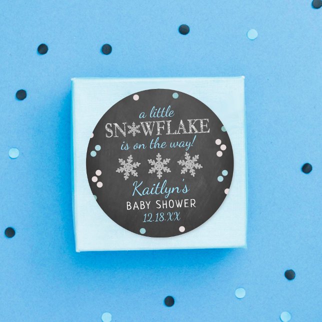 Kleine Snowflake Boys Winter Baby Dusche Runder Aufkleber (Von Creator hochgeladen)
