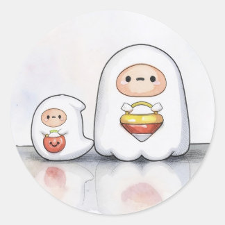 Kleine und kleine Halloween-Geister Runder Aufkleber