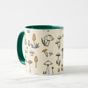 Kleine Waldpilze auf beigem Hintergrund Tasse