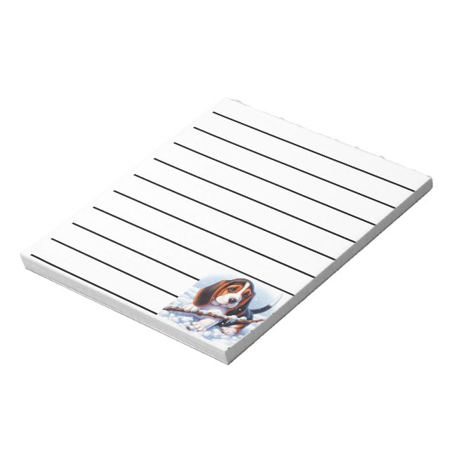 Kleine Welpe im Basset, die im Winter schneesicher Notizblock (Rotiert)