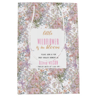 Kleine Wildblume ist in Blütendusche Mittlere Geschenktüte