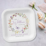 Kleine Wildblume Watercolor Kindermädchendusche Pappteller<br><div class="desc">Elegante Baby-Duschpapier-Teller mit "eine kleine Wildblume ist auf dem Weg" geschrieben in weicher grauer Typografie und einem stilvollen Lavendelskript,  und einem boho-inspiriert Aquarellkranz aus lila,  rosa,  pfirsichfarbenen und gelben Wildblumen mit einem lila Schmetterling. Personalisieren Sie den Namen und das Duschdatum der Mutter in einfachen Lavendel und graue Typografie.</div>
