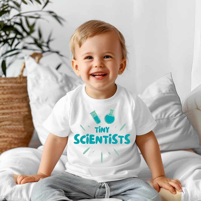 Kleine Wissenschaftler Baby T-shirt (Von Creator hochgeladen)