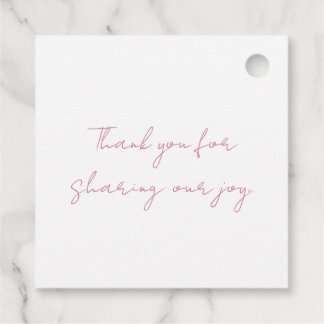 Kleine Zehen. Big Joy. Es ist ein Mädchen. Geschenkanhänger