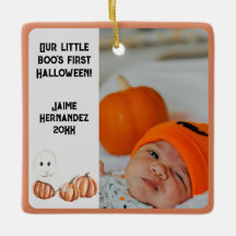 Kleiner Boos erstes Halloween Süßes Foto