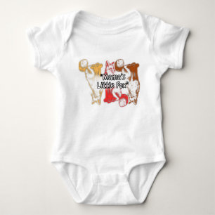 Kleiner Fuchs besteht mit niedlichem Sprichwort "M Baby Strampler