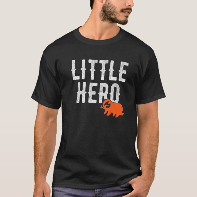 Kleiner Held Süßes Tier Faultier T-Shirt (Vorderseite)