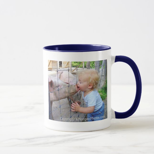 Kleiner Jungen-u. Schwein-Tasse Tasse (Rechts)