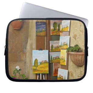 Kleiner Laden mit Kunstwerken zum Verkauf auf dem Laptopschutzhülle