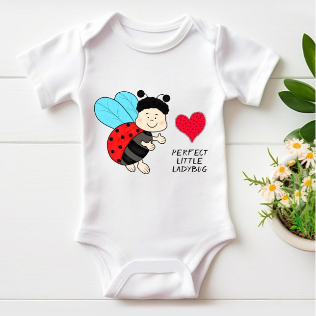 Kleiner Ladybug mit Herz Baby Strampler (Von Creator hochgeladen)