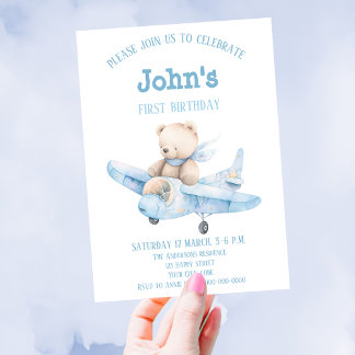 Kleiner niedlicher Teddybär-Pilot Einladung