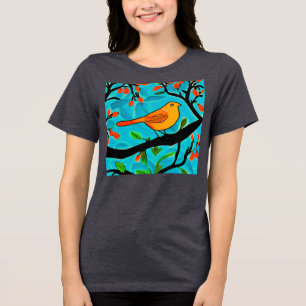 Kleiner Orangenvogel auf einer blühenden Branche Tri-Blend Shirt
