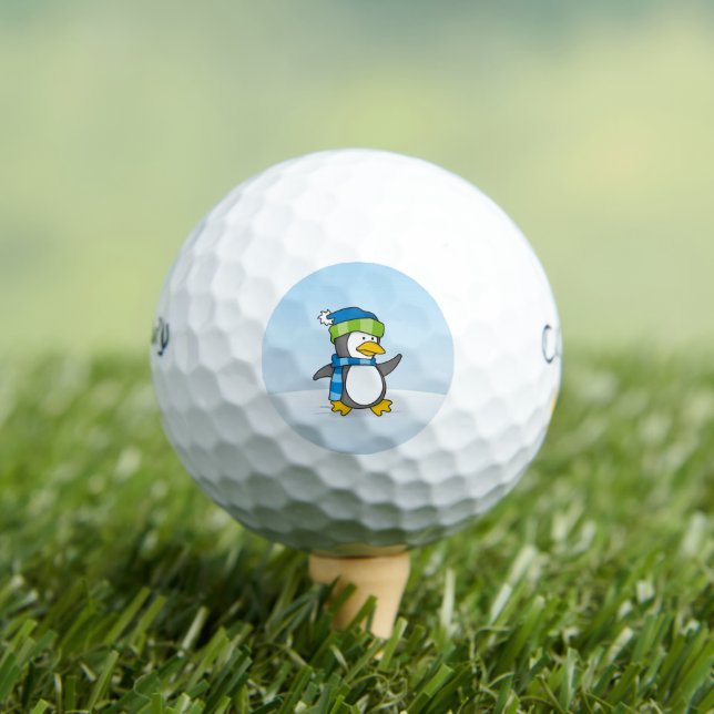 Kleiner Pinguin, der auf Schnee geht Golfball (Insitu T-Shirt)