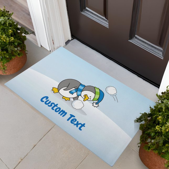 Kleiner Pinguin Erlangung einer Schneeballmatte Fußmatte (Von Creator hochgeladen)