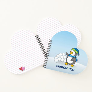 Kleiner Pinguin mit schneebedeckten Kugeln Notizbuch