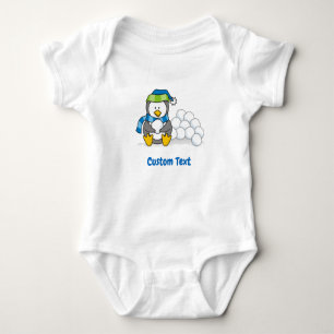 Kleiner Pinguin sitzend mit Snowballs T - Shirt