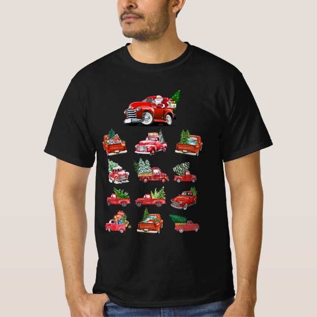 Kleiner roter LKW, der einen Weihnachtsbaum holt T-Shirt (Vorderseite)