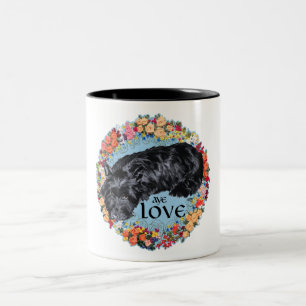 Kleiner Scottie auf Tartan Zweifarbige Tasse