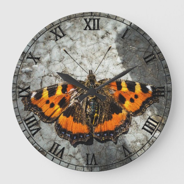 Kleiner Tortoiseshell Butterfly Große Wanduhr (Vorderseite)