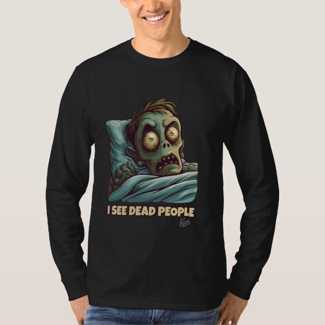 Kleiner verängstigter Zombie im Bett kann tote Men T-Shirt (Vorderseite)
