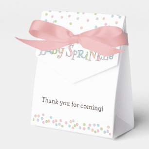 Kleines Baby besprühen Geschenkschachtel