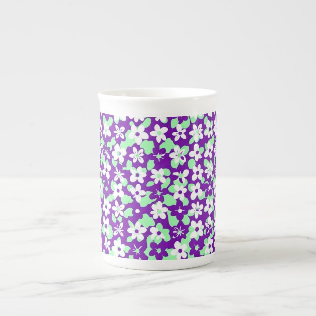 Kleines Blumenmuster Mint und Lila Prozellantasse (Vorderseite)