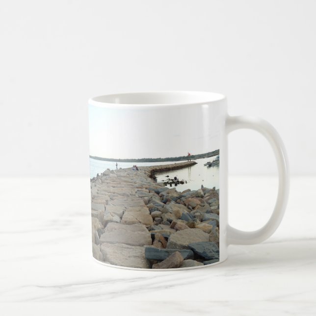 Kleines Compton, RI - Sakonnet Punktwellenbrecher Kaffeetasse (Rechts)