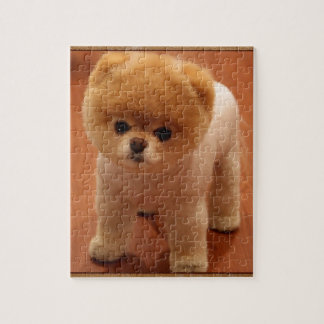 Kleines entzückendes Baby des Puzzle