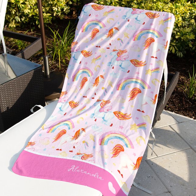 Kleines Girl Pink Einhorn Muster mit Vorname Strandtuch (Von Creator hochgeladen)