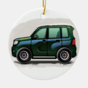 Kleines grünes SUV vierradangetrieben Keramikornament