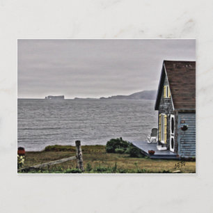 Kleines Haus mit Blick auf den St.Lawrence River Postkarte