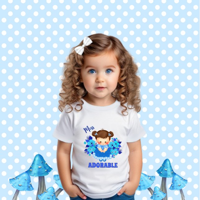 Kleines Mädchen Baby T-shirt (Von Creator hochgeladen)