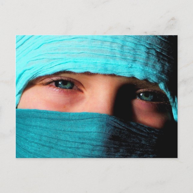 Kleines Mädchen im Türkismeer Postkarte (Vorderseite)