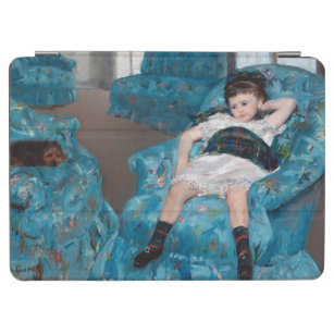 Kleines Mädchen in einem blauen Sessel, Cassatt iPad Air Hülle
