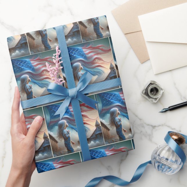 Kleines Mädchen mit amerikanischer Flagge Geschenkpapier (Schenken)