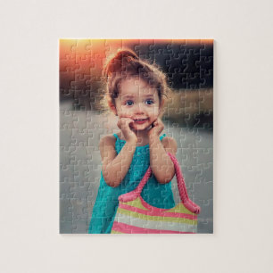 Kleines Mädchen mit gestreifter Handtasche Puzzle