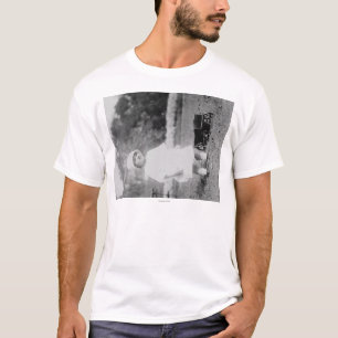 Kleines Mädchen mit Spielzeug-Lastwagen-Fotografi T-Shirt