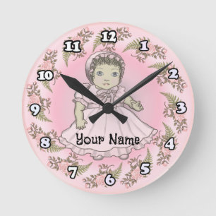 Kleines Mädchen Puppe Runde Wanduhr