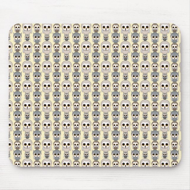 Kleines Muster auf hellgelb Mousepad (Vorne)
