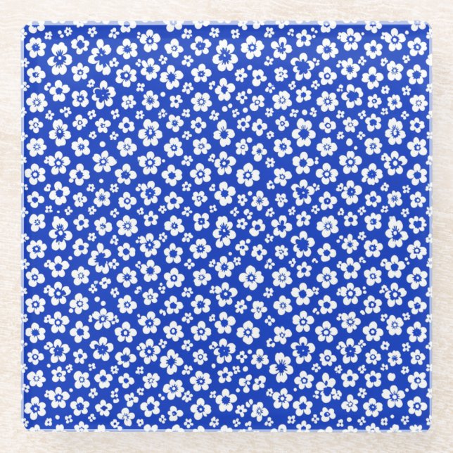 kleines weißes Blumenmuster  Glasuntersetzer (Vorderseite)