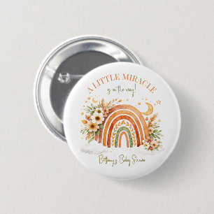 Kleines Wunder auf dem Weg Regenbogen-Baby-Party Button