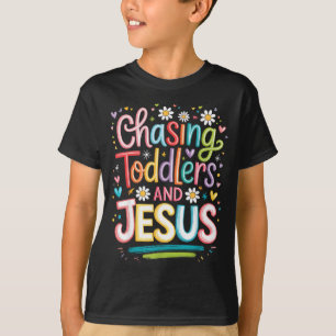 Kleinkinder und Jesus jagen T-Shirt