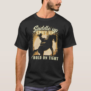 Klemme dich zusammen und halte das enge Cowgirl im T-Shirt