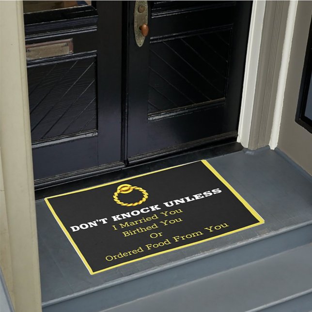 Klopfen Sie nicht an der Tür Fußmatte (Von Creator hochgeladen)