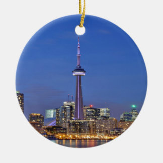 KN-Turm in Toronto nachts Keramik Ornament