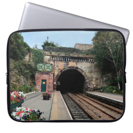 Knaresborough-Tunnel Laptopschutzhülle